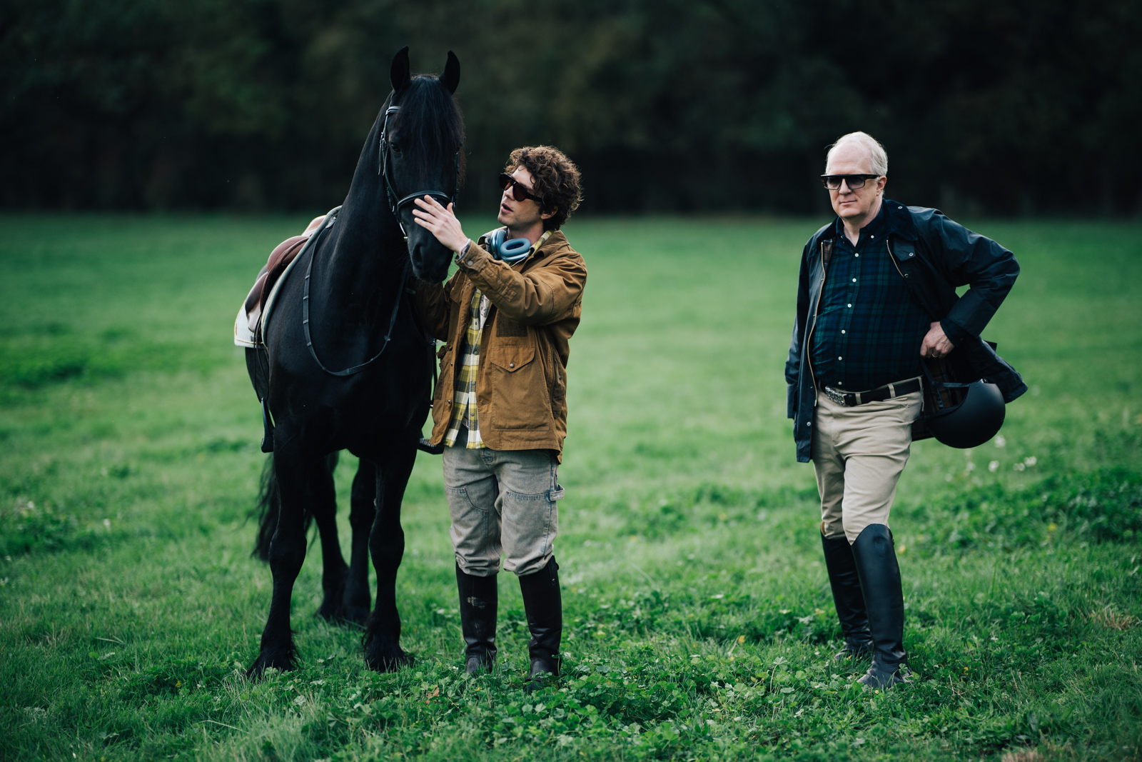 Szenenbild zu Rosebush Pruning