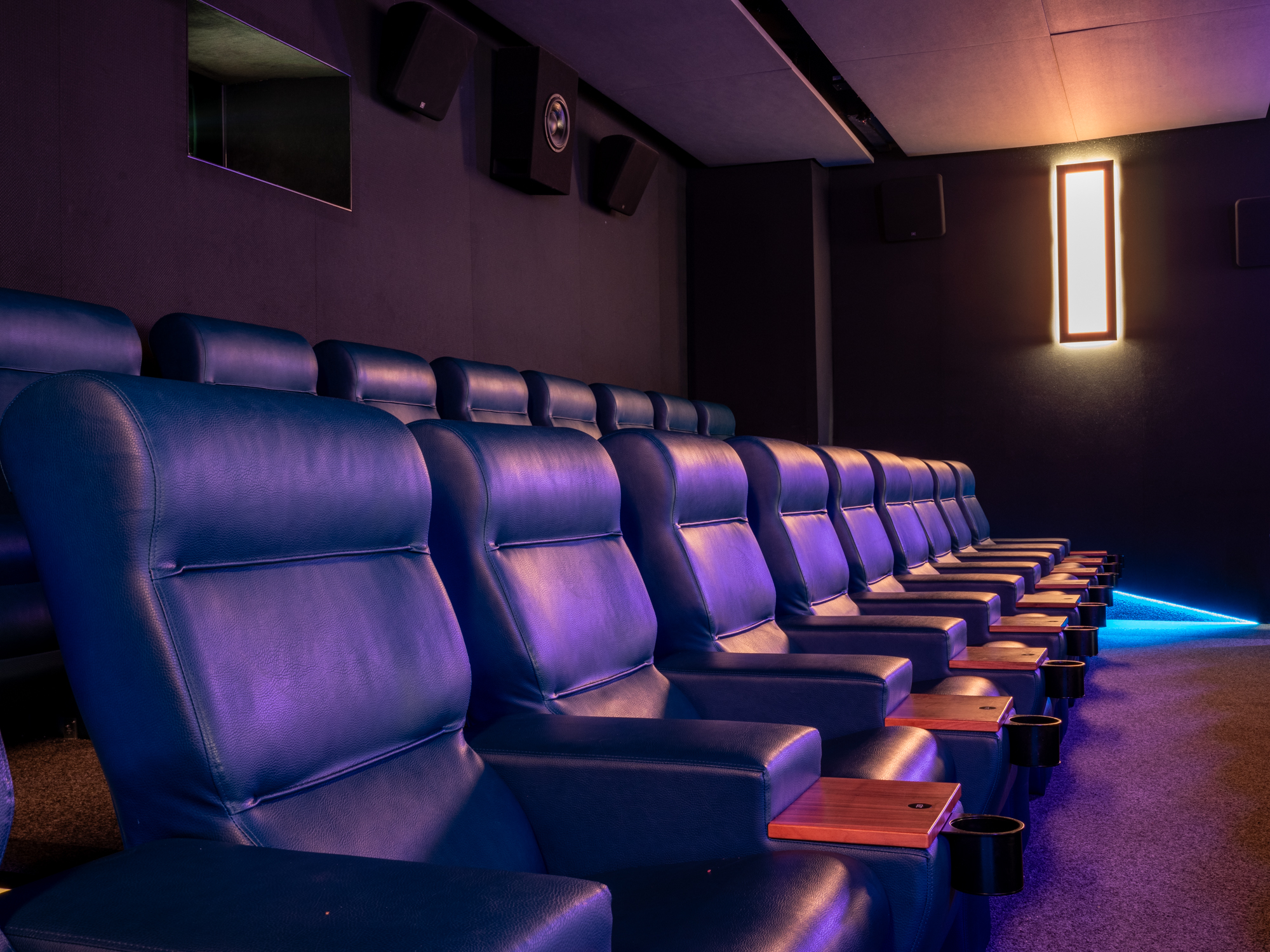 Germering_Saal6_2_Recliner