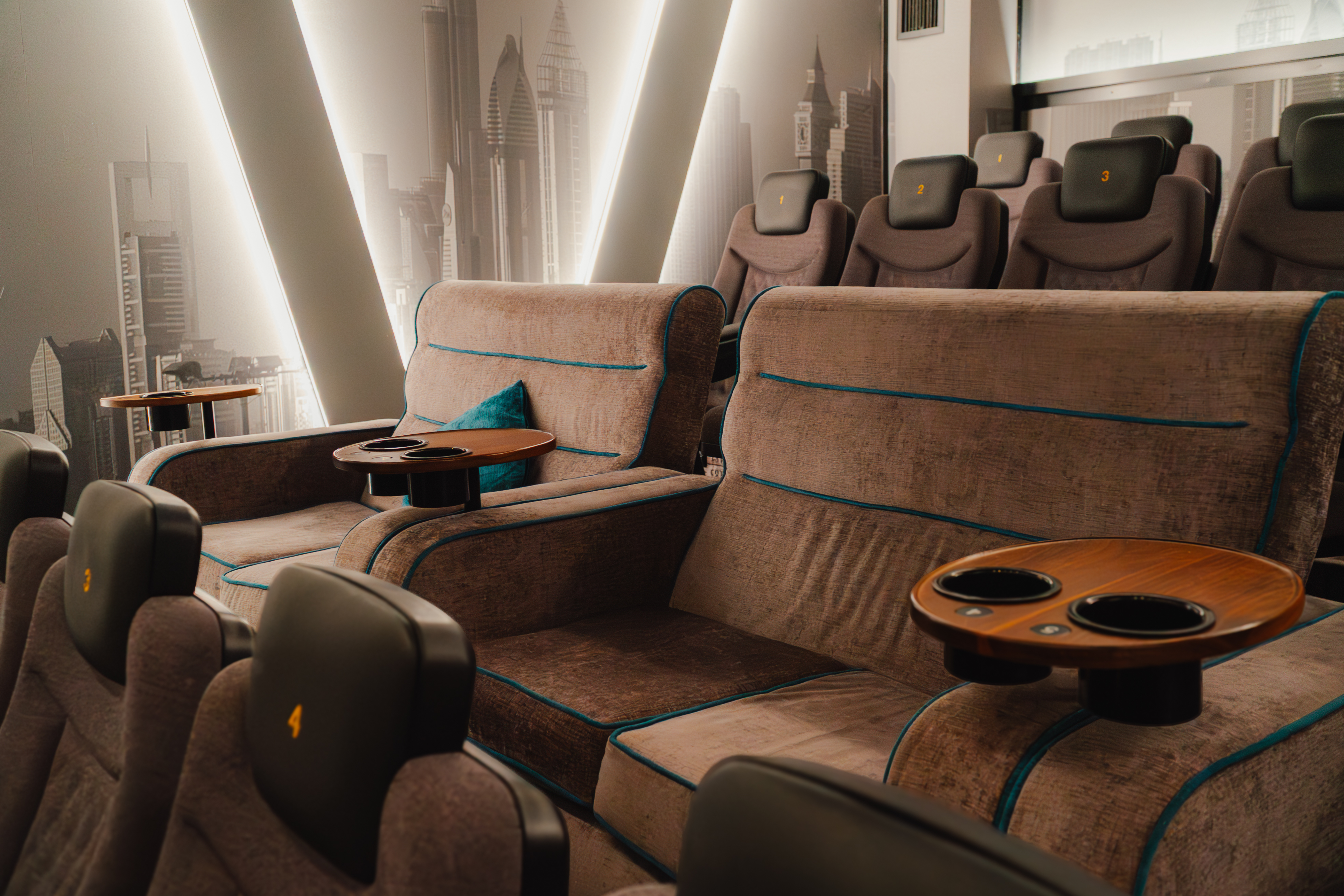 Bad Hersfeld Kinosaal Metropolis Sofas