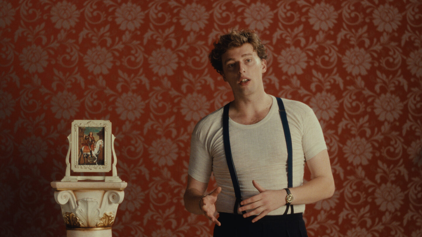 Szenenbild zu Noch lange keine Lipizzaner