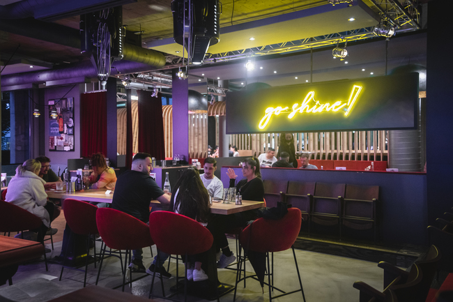 Räumlichkeit PeachPit1