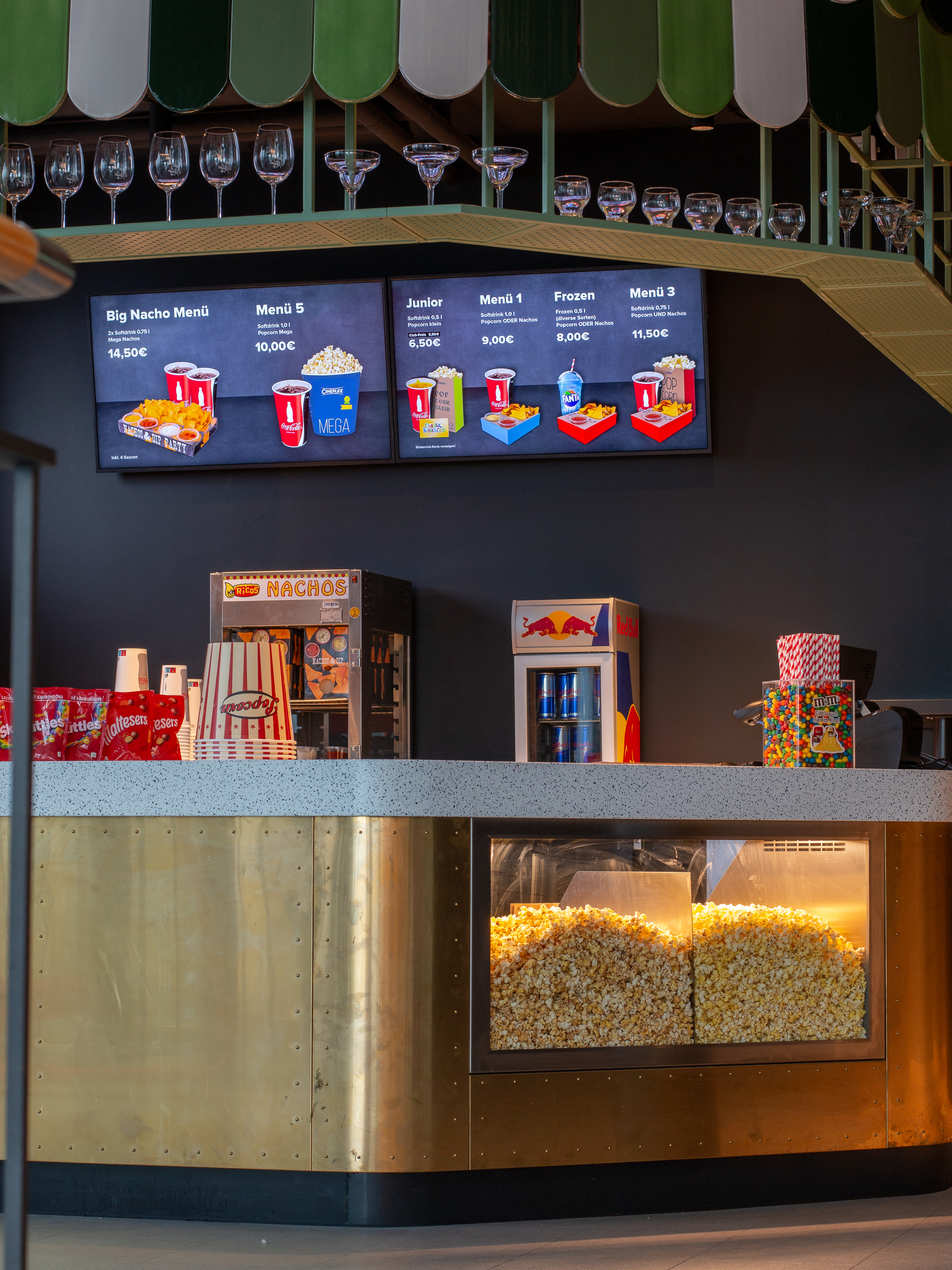 Tresen Alhambra Kino 6