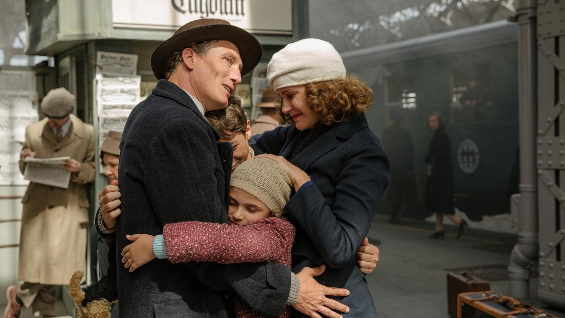 Szenenbild zu Als Hitler das rosa Kaninchen stahl