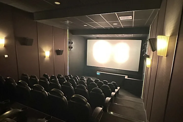 Cineplex Koeln Kino 8 hinten