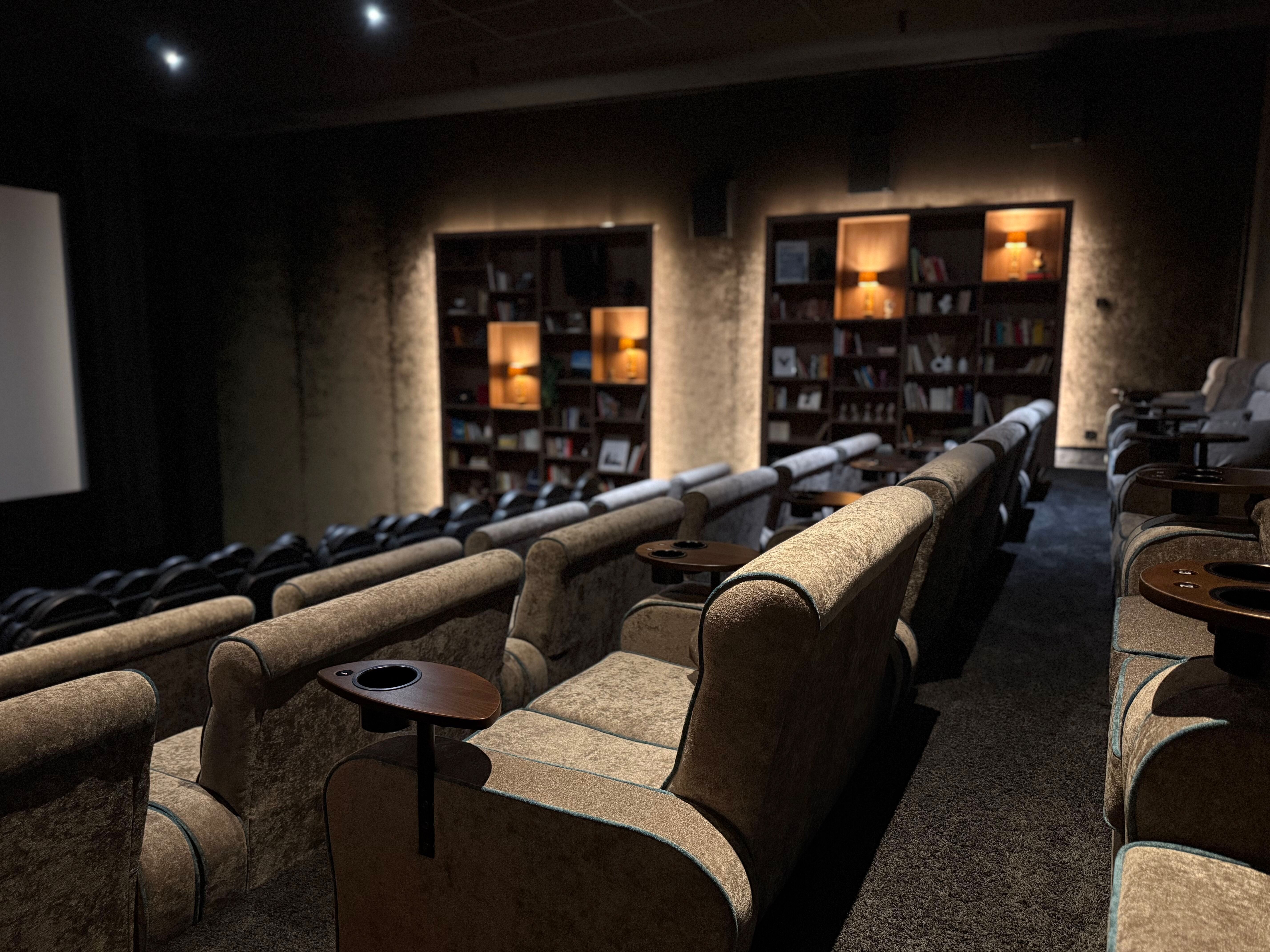 Sofa_Sitzplätze_Slidebox_Limburg_3