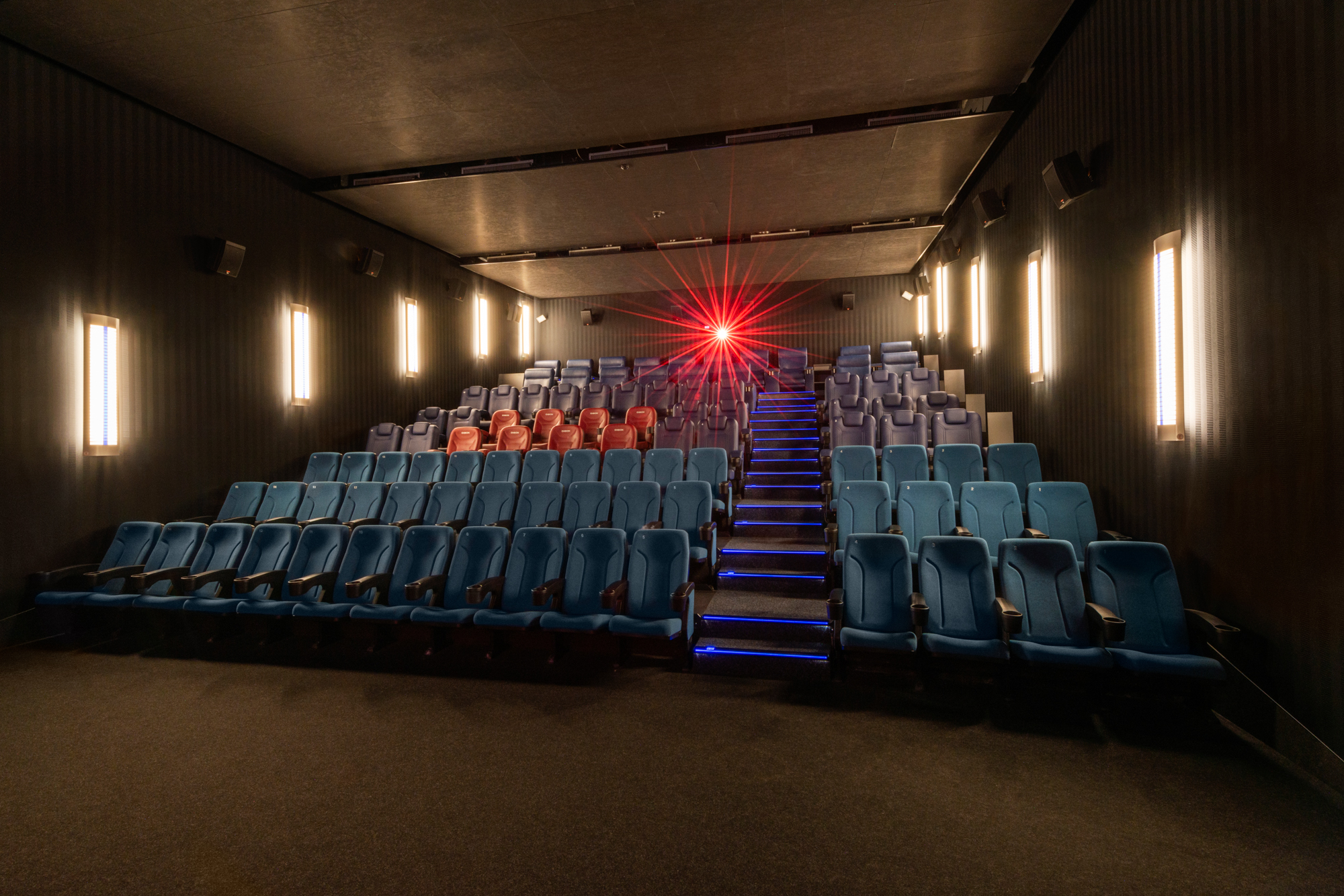 Aichach_Saal_07_front