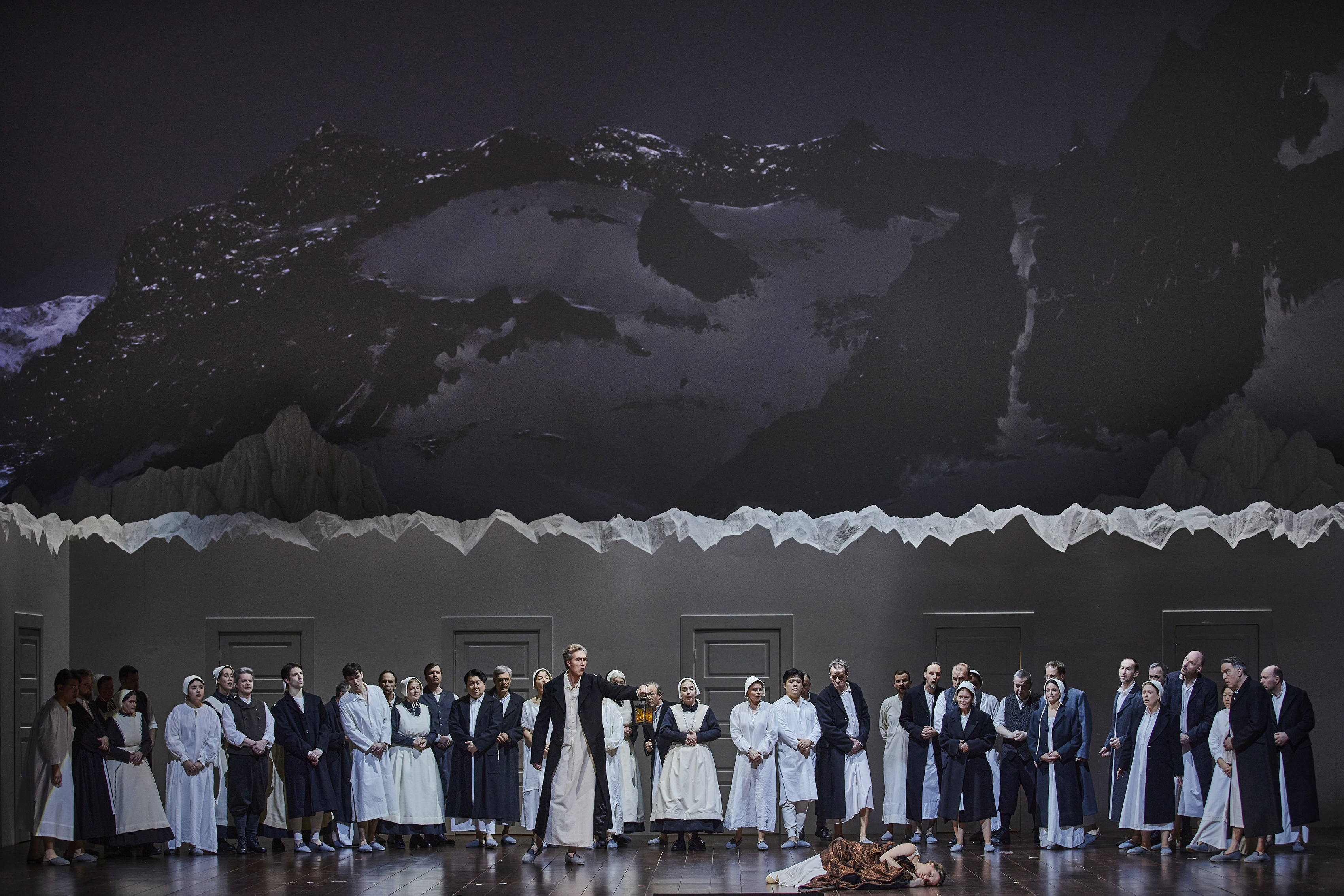 Szenenbild zu Met Opera 2025/26: Vincenzo Bellini La Sonnambula
