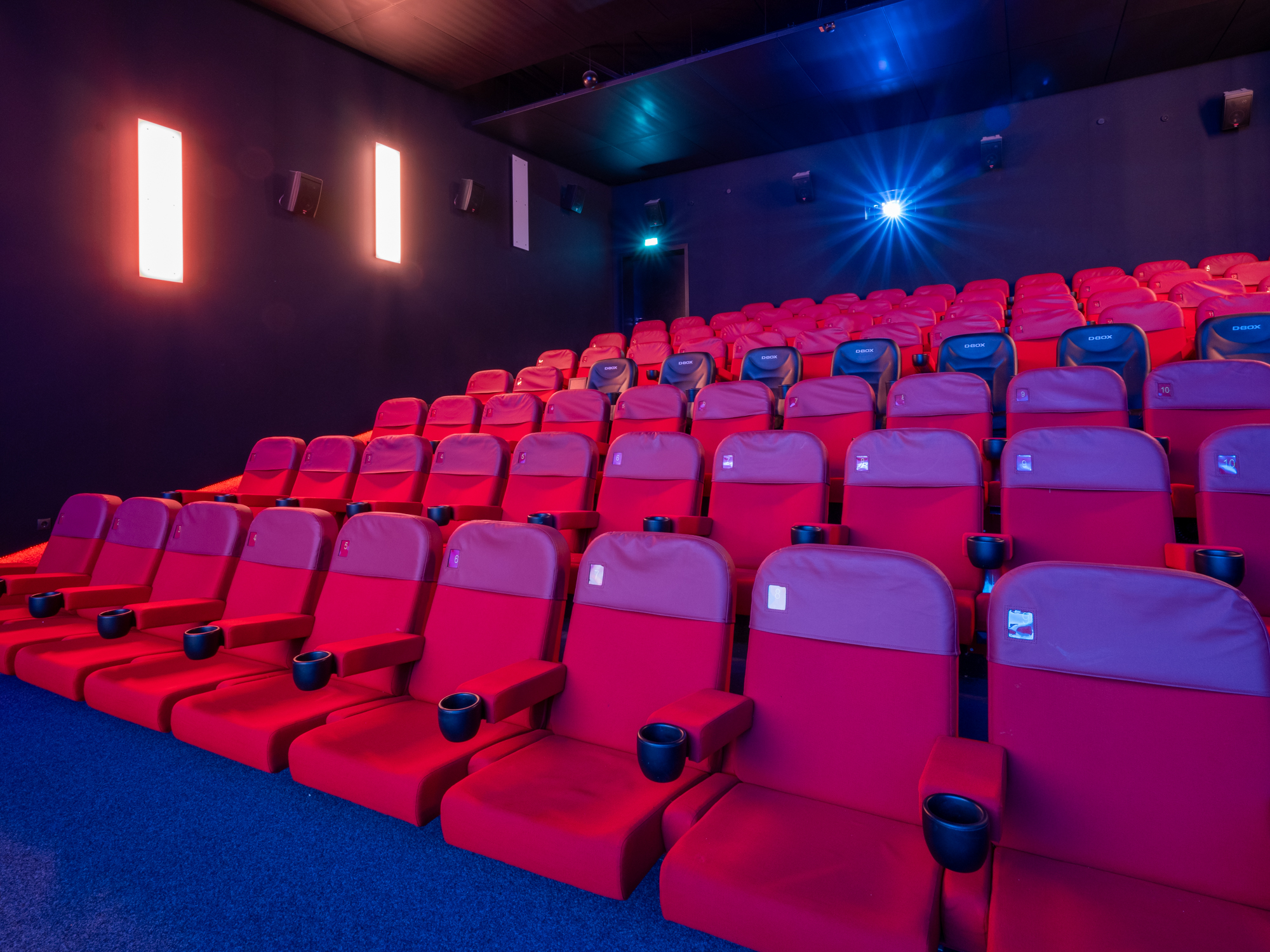 Penzing_Saal_1_front1