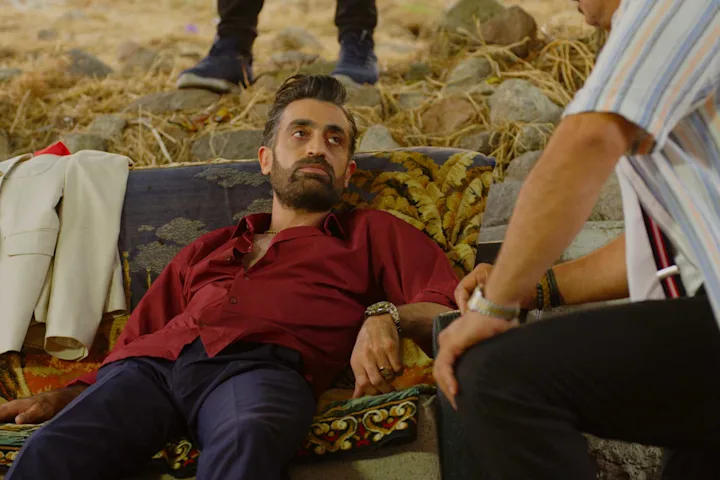 Szenenbild zu Cakallarla Dans 7