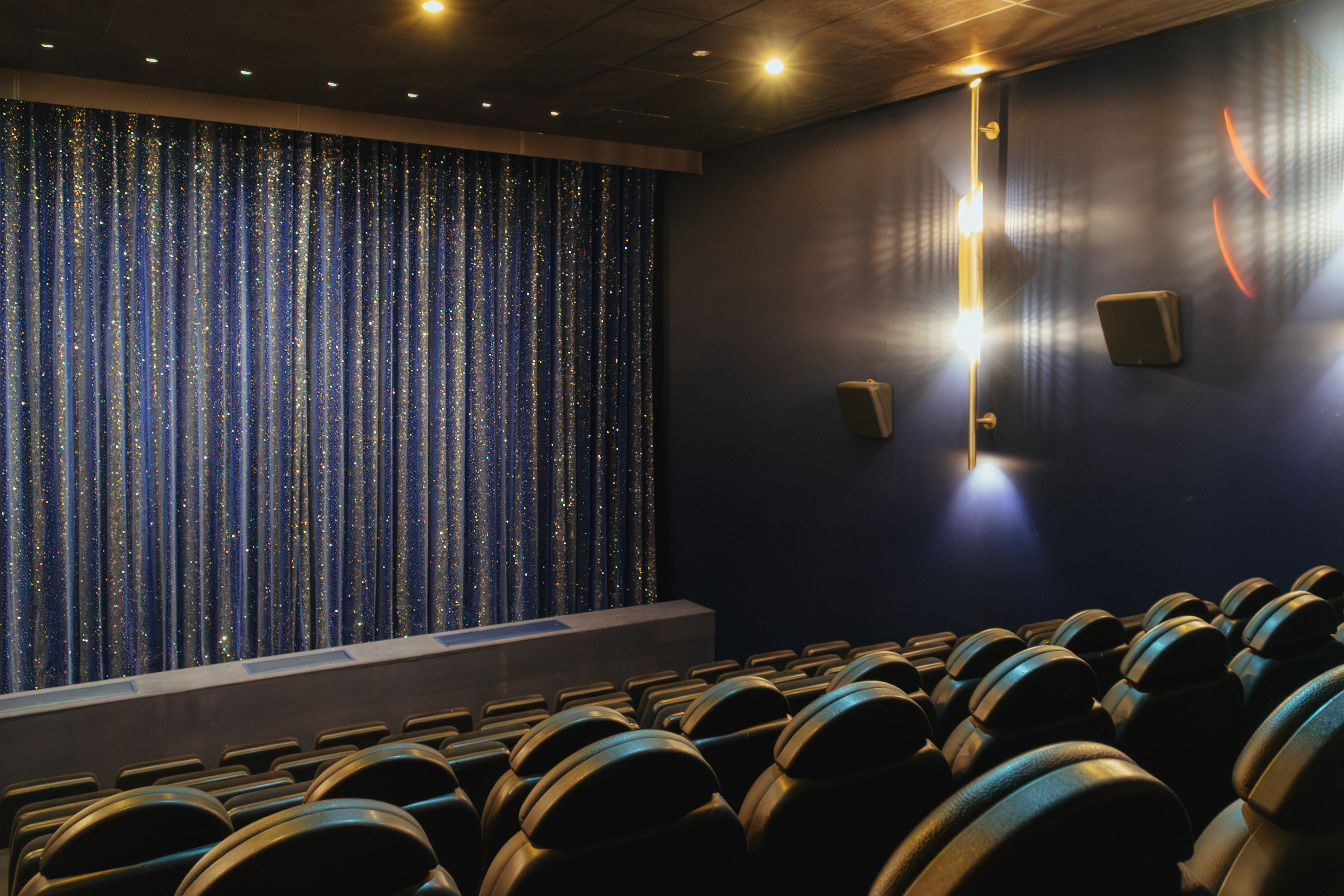 Corso C Blickrichtung Leinwand