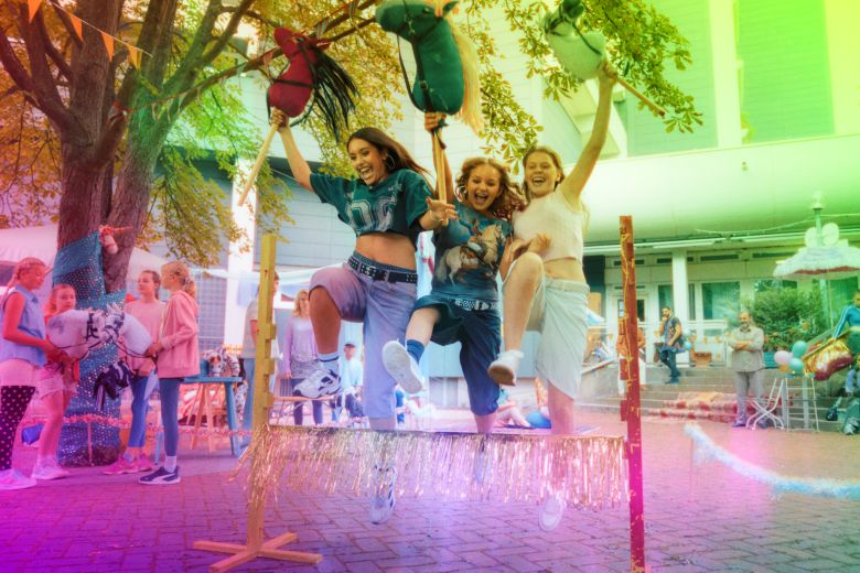 Szenenbild zu Pferd am Stiel