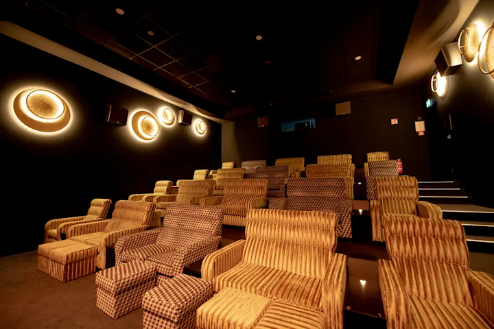 Cineplex Euskirchen Kino 8 vorne