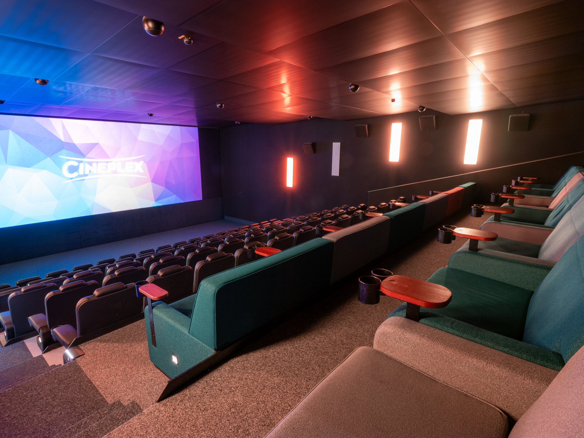 Penzing_Saal_5_back_side3