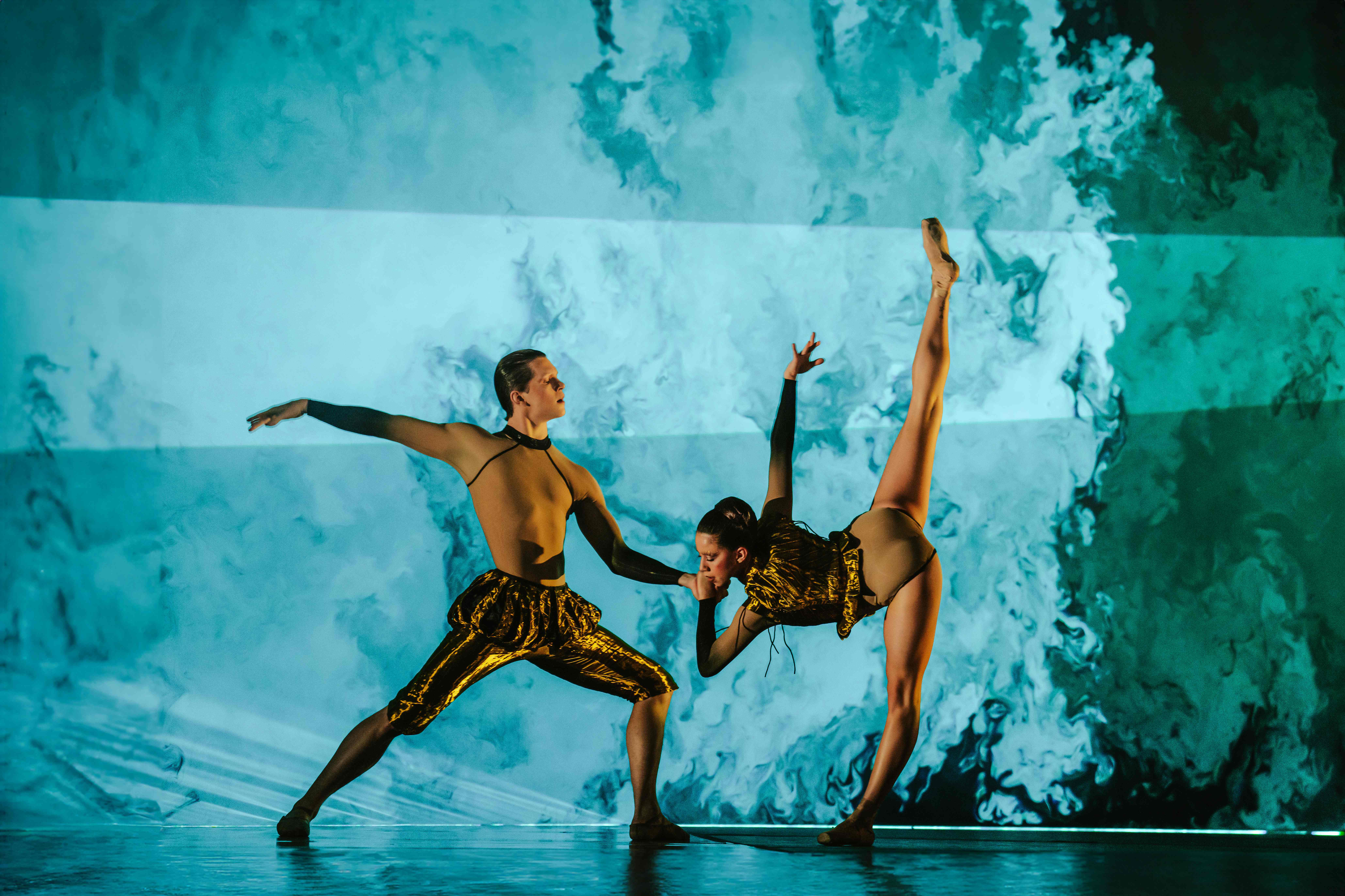 Szenenbild zu RBO 2025/26: Woolf Works (Royal Ballet)(Live)