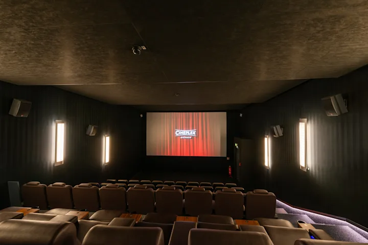 Aichach_Saal_04_back1