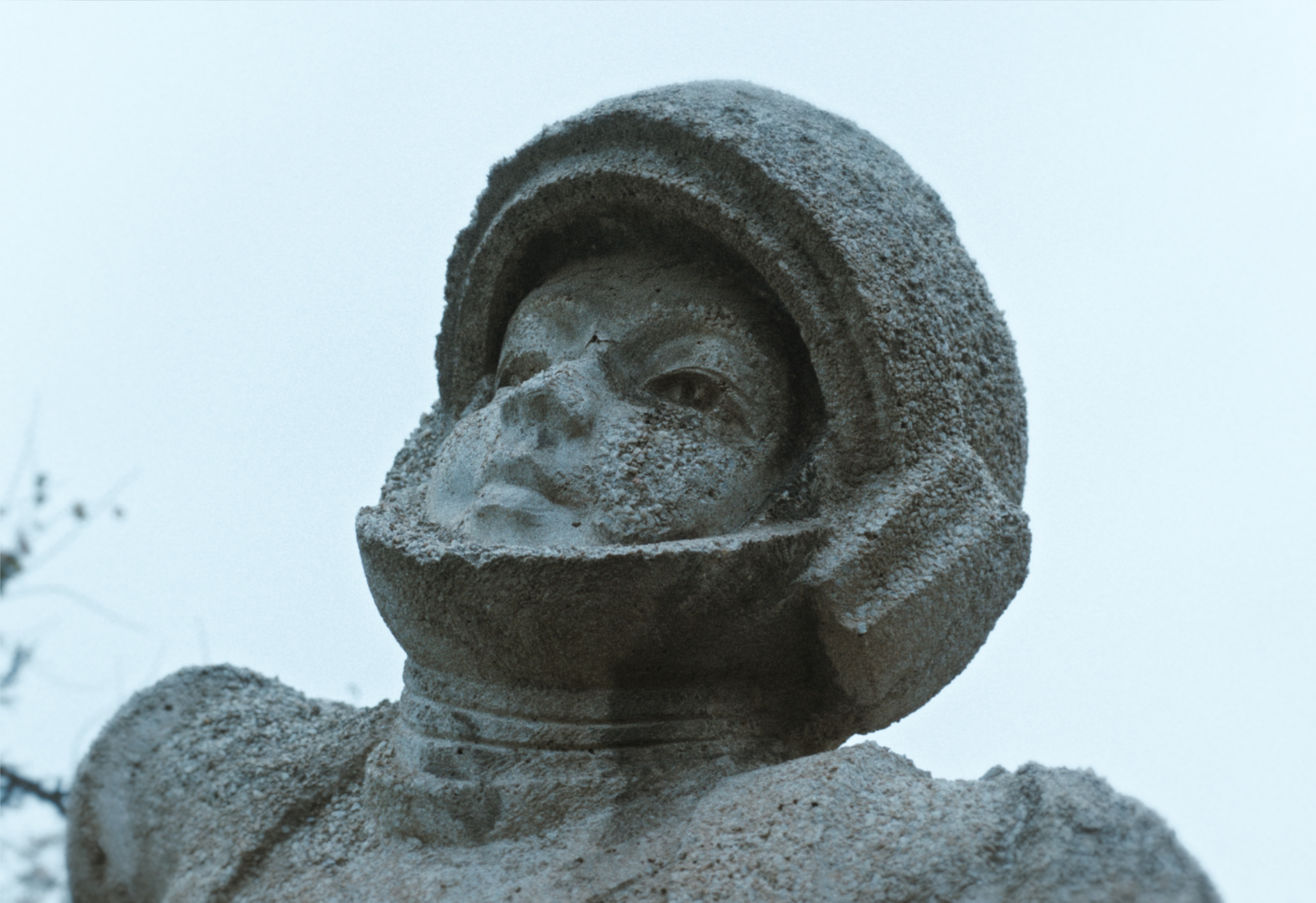 Szenenbild zu Caught by the Tides