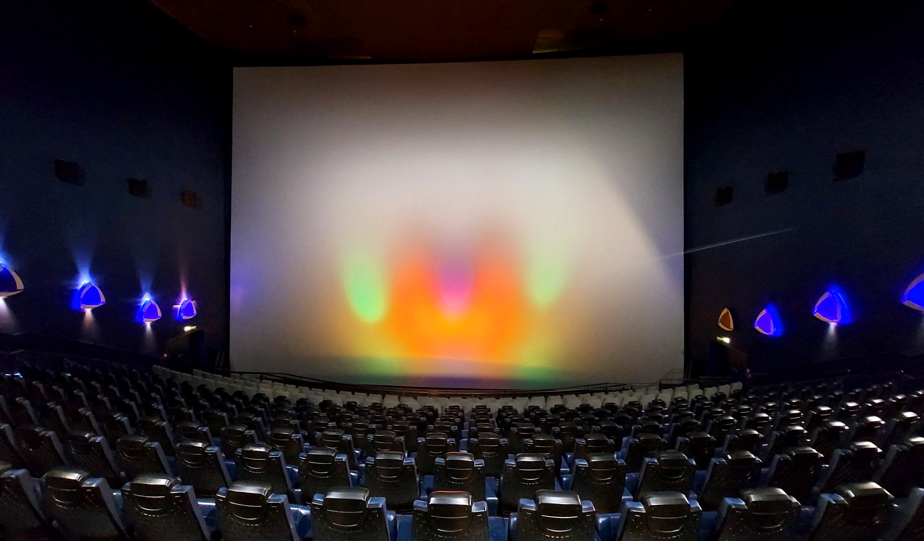 Saal 3 Blick Leinwand