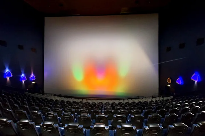 Saal 3 Blick Leinwand