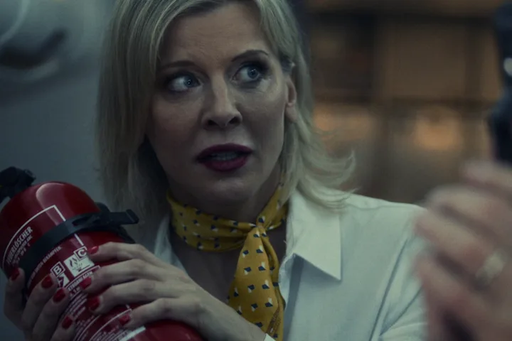 Szenenbild zu Monster on a Plane