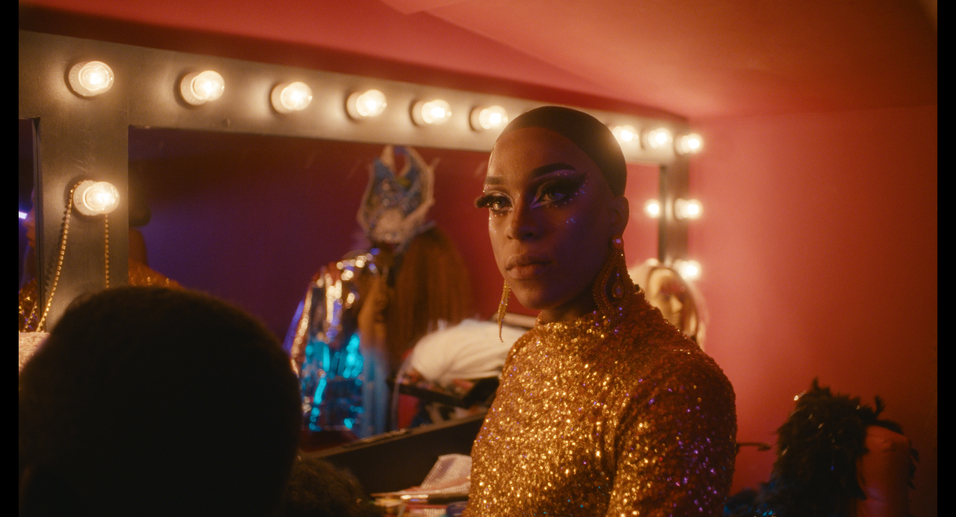 Szenenbild zu Rains over Babel