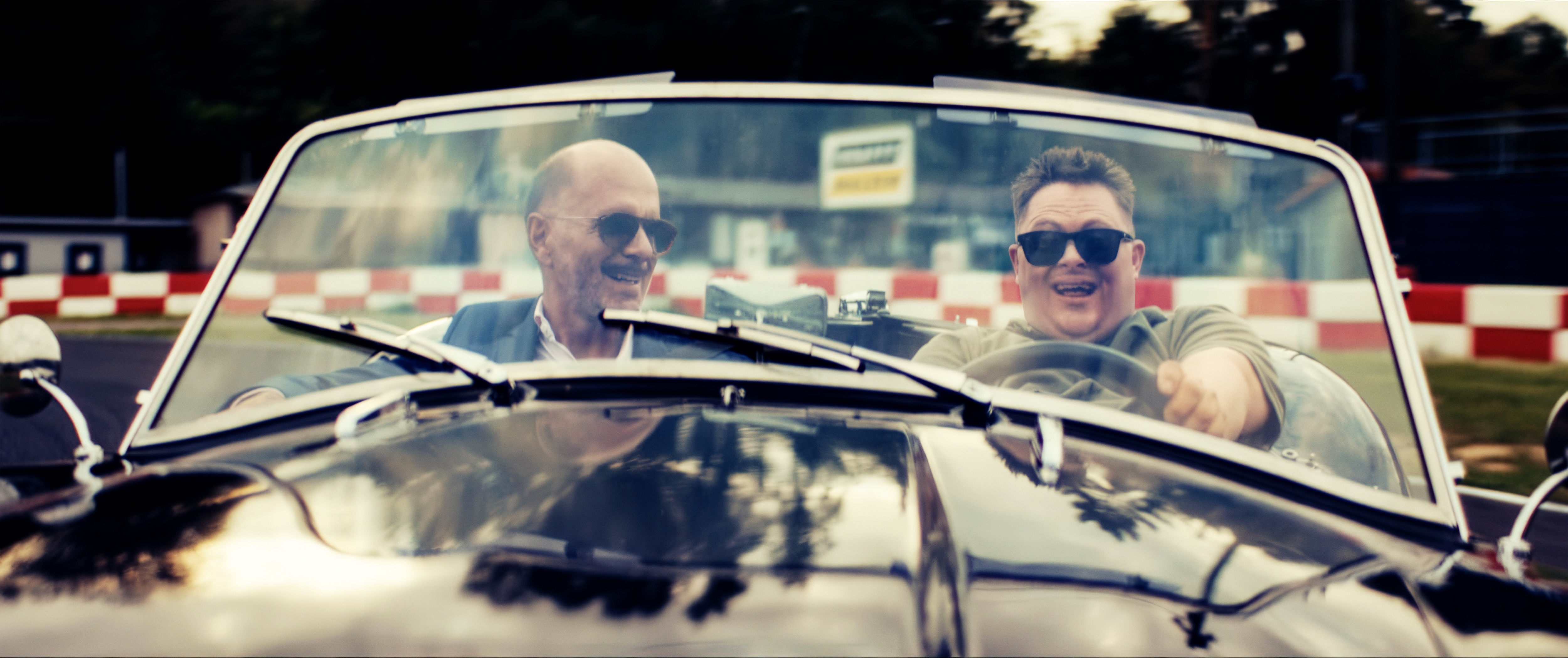 Szenenbild zu Ganzer halber Bruder