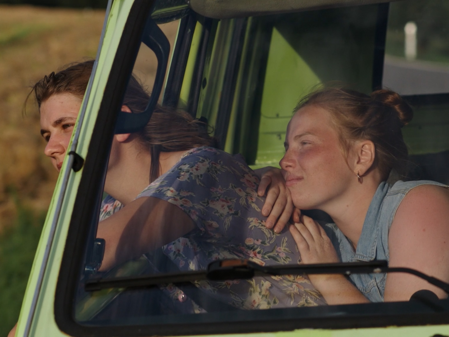 Szenenbild zu Milch ins Feuer