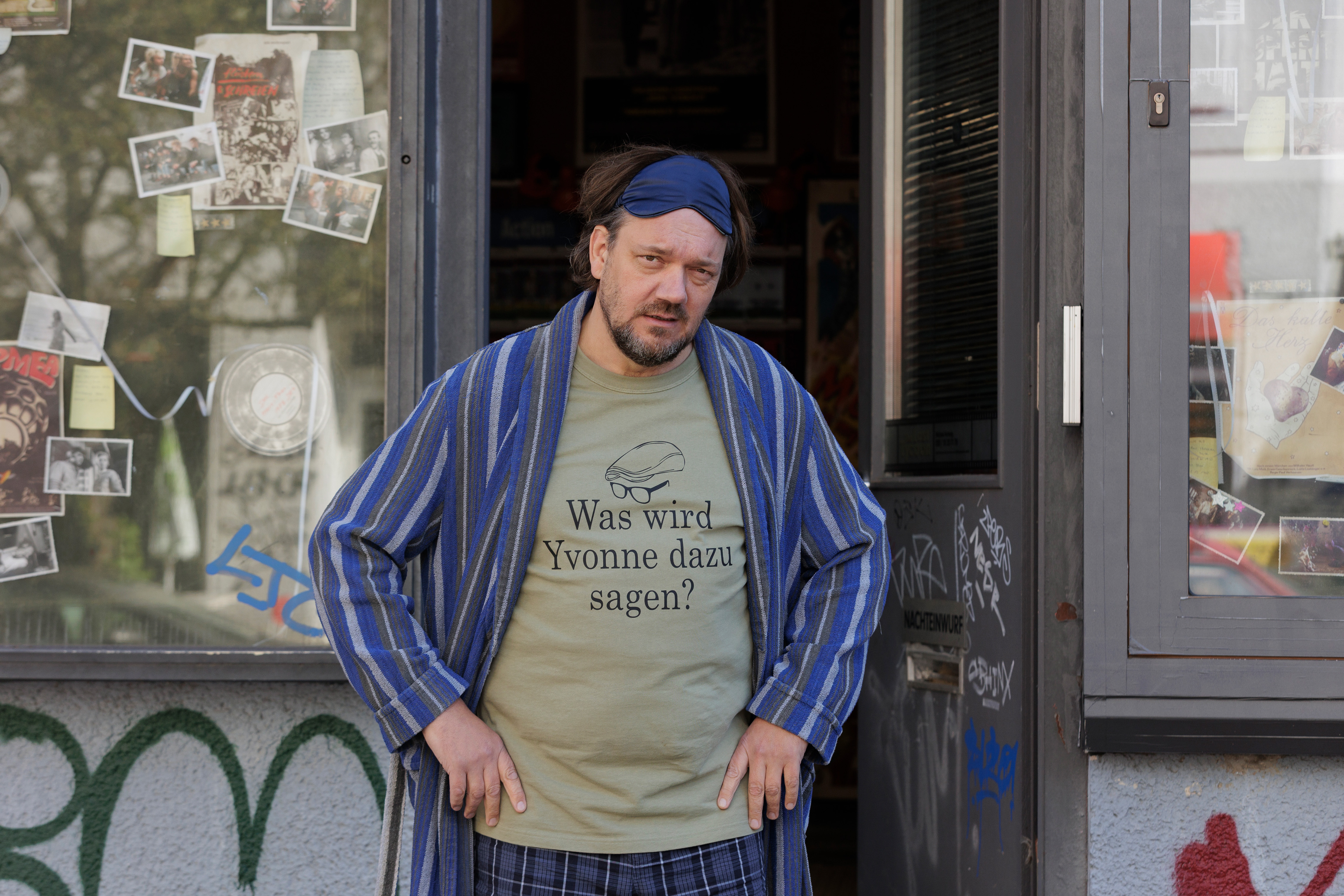 Szenenbild zu Der Held vom Bahnhof Friedrichstraße