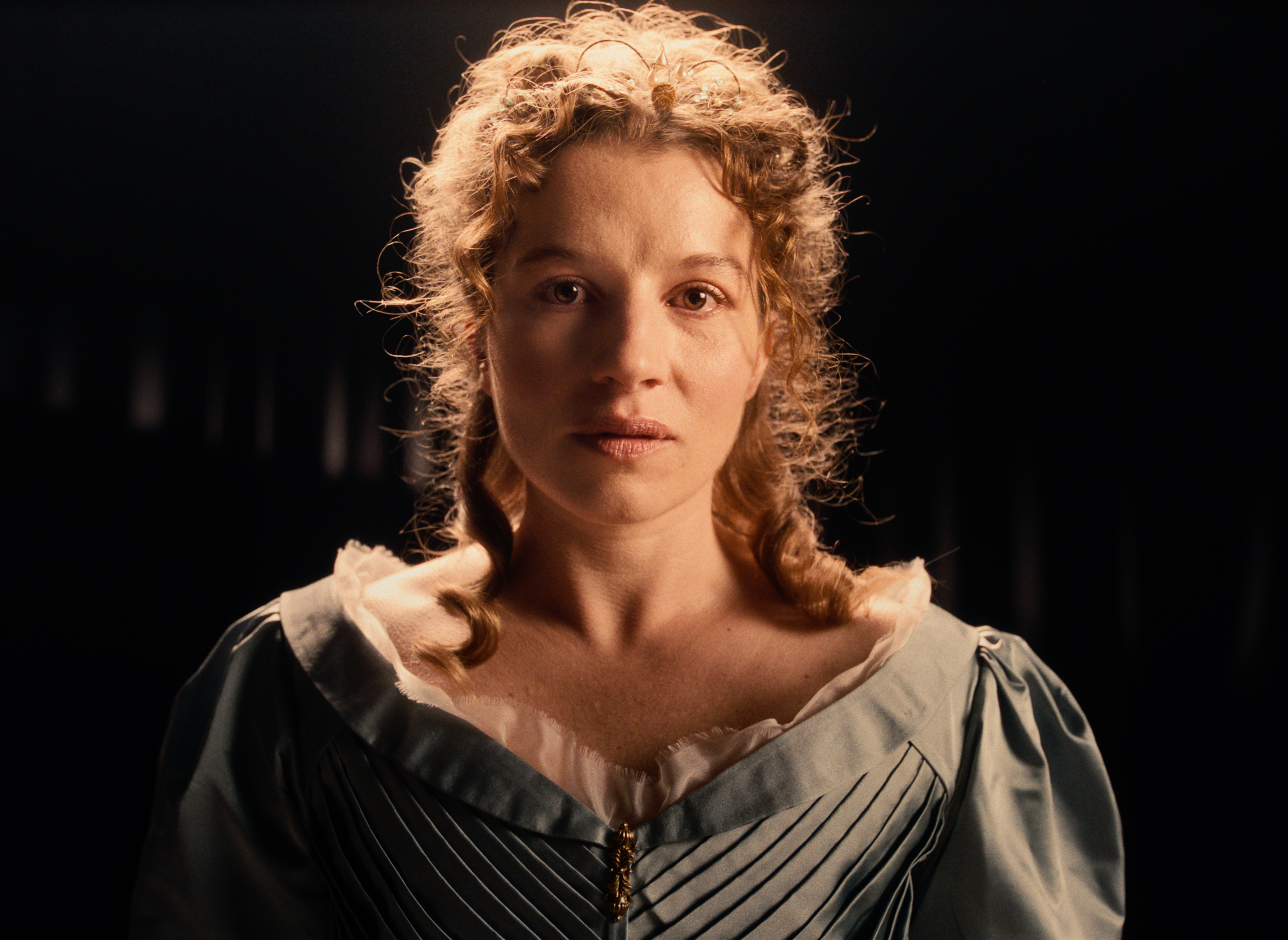 Szenenbild zu Leibniz - Chronik eines verschollenen Bildes