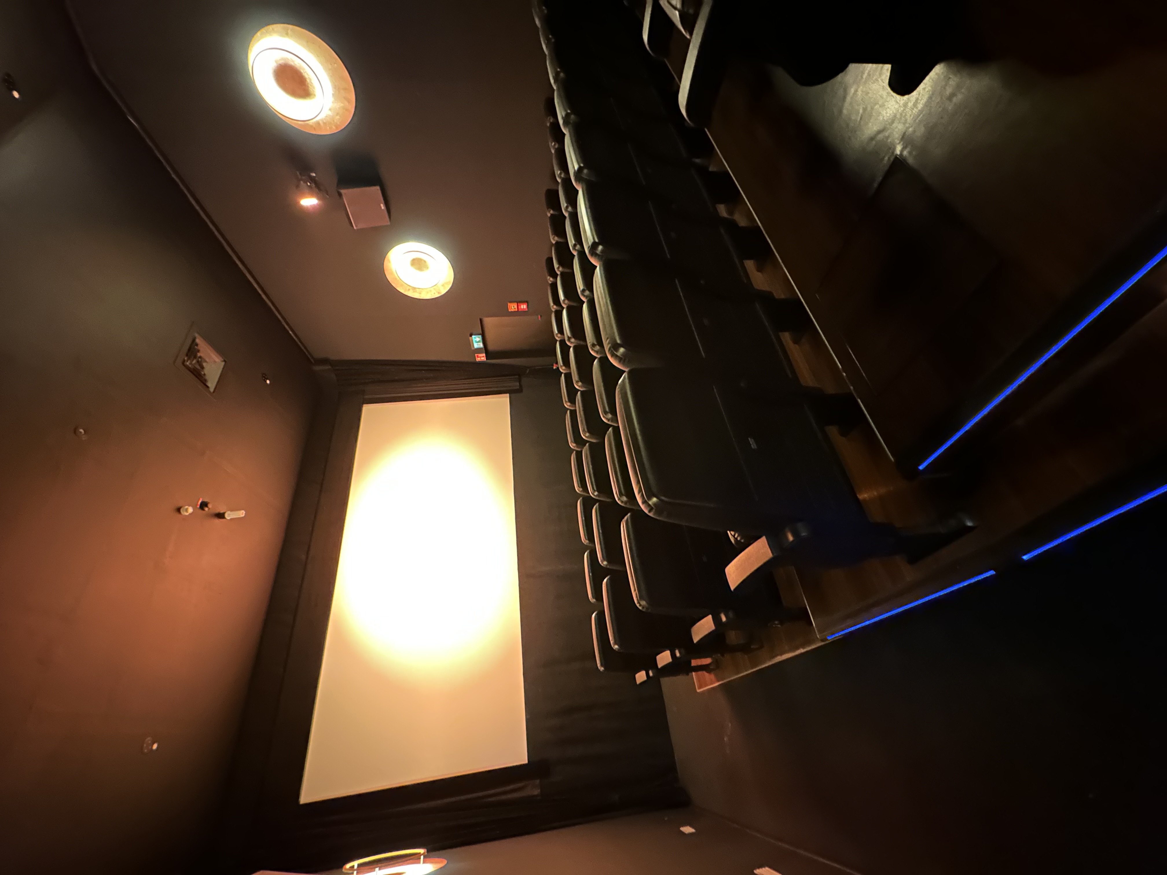 Innenansicht Cineplex Bensberg Kino 2