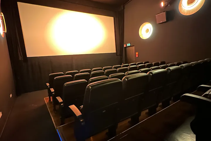Innenansicht Cineplex Bensberg Kino 2