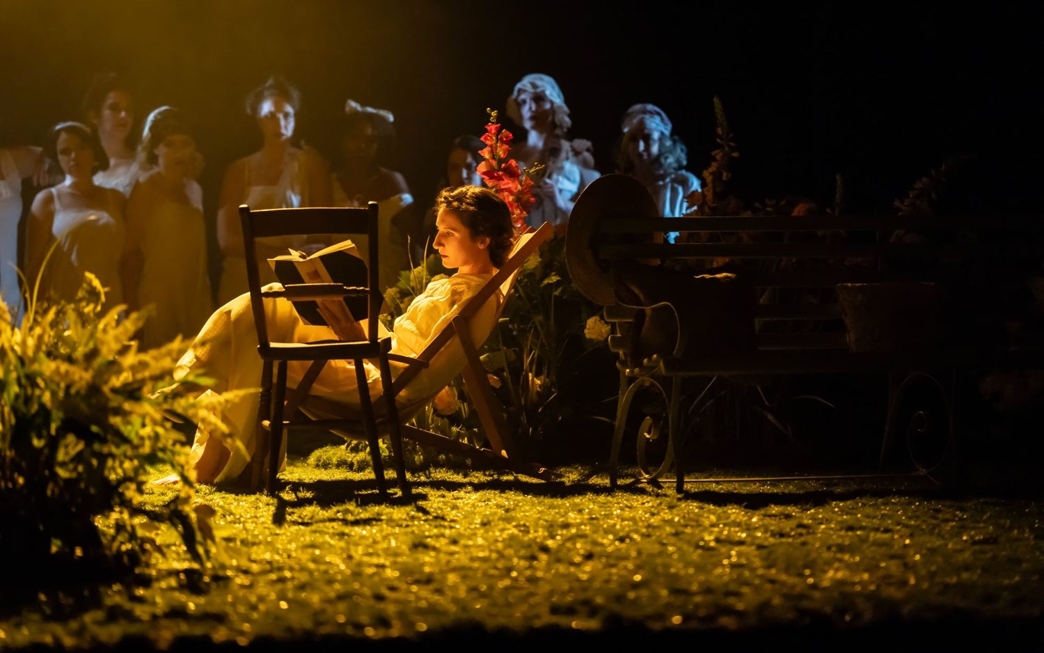 Szenenbild zu National Theatre London: Mrs. Warrens Profession