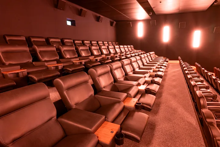 Penzing_Saal_3_recliner2