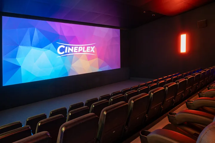 Penzing_Saal_5_back_side1