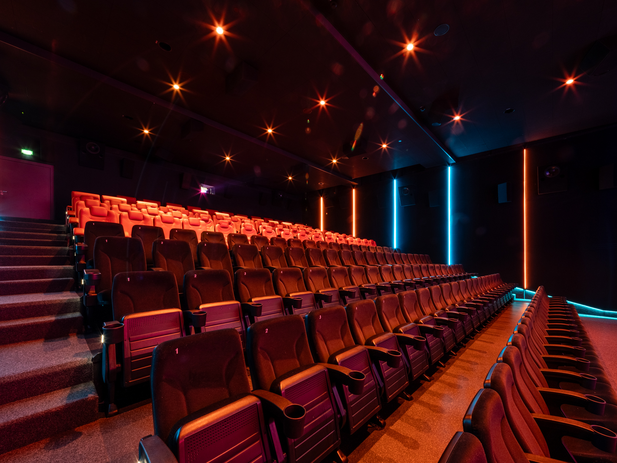 Meitingen_Saal_1_side_front5_HDR