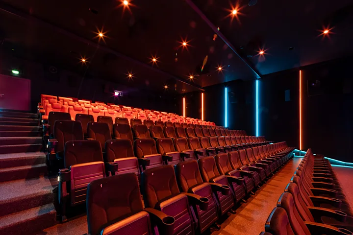 Meitingen_Saal_1_side_front5_HDR