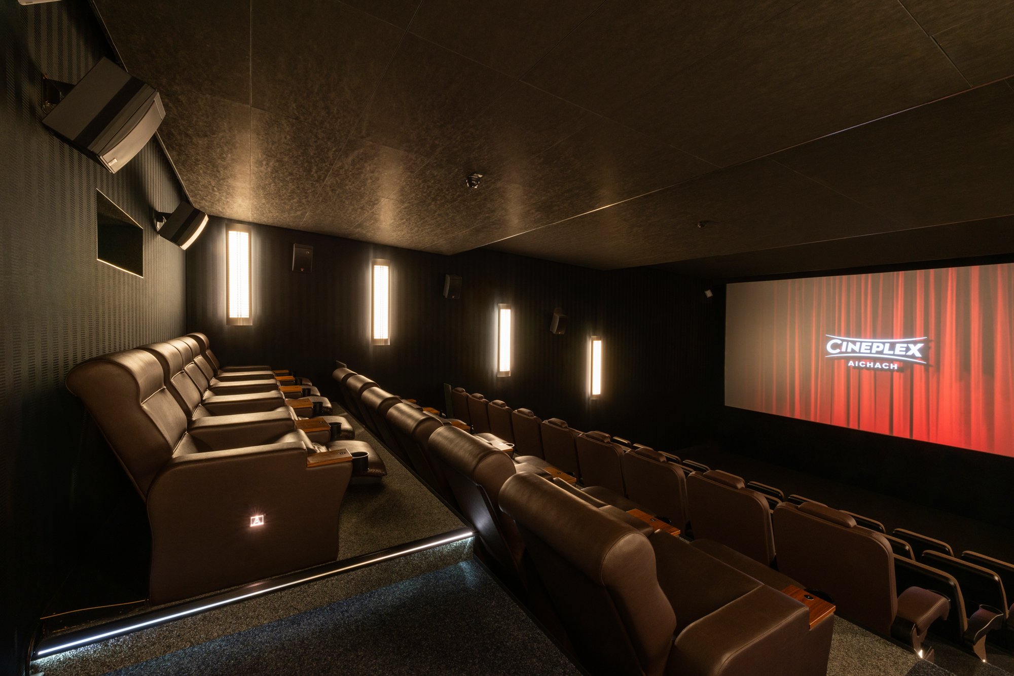 Aichach_Saal_04_back_side