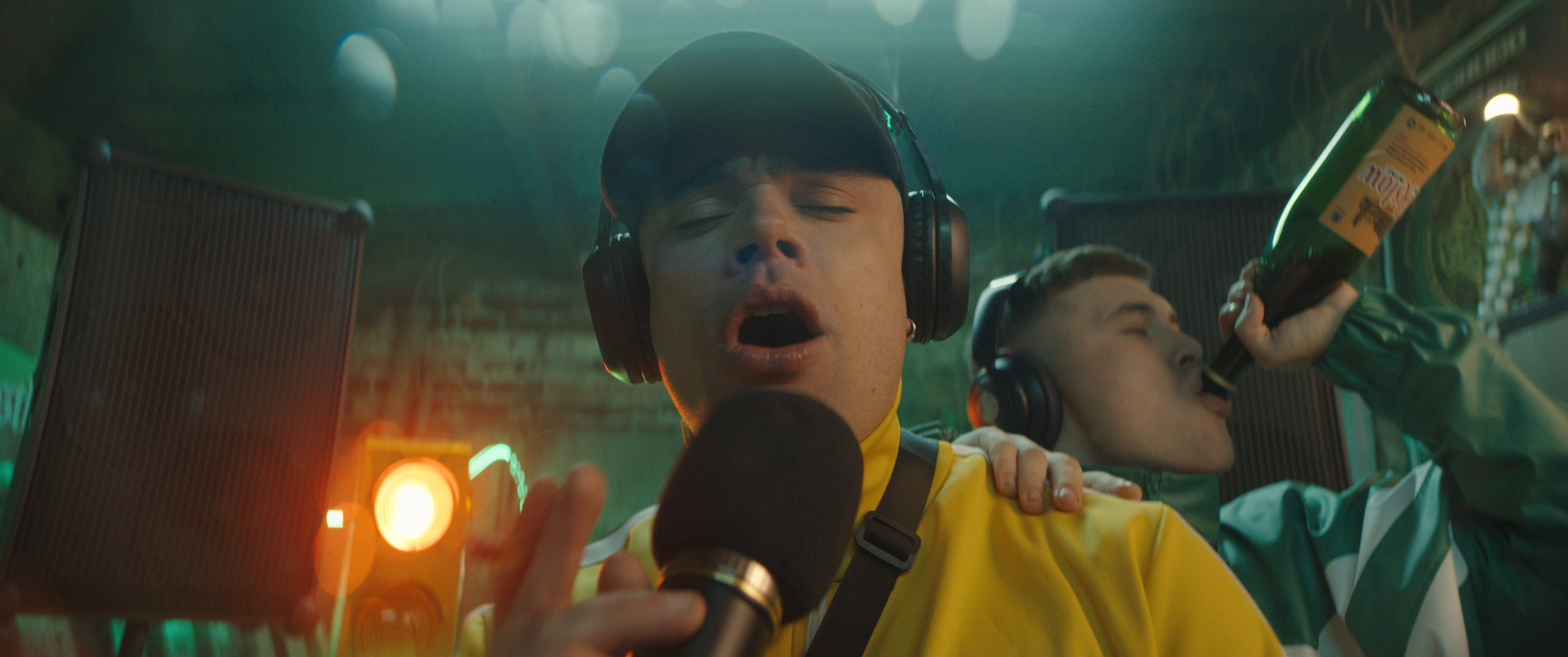 Szenenbild zu Kneecap