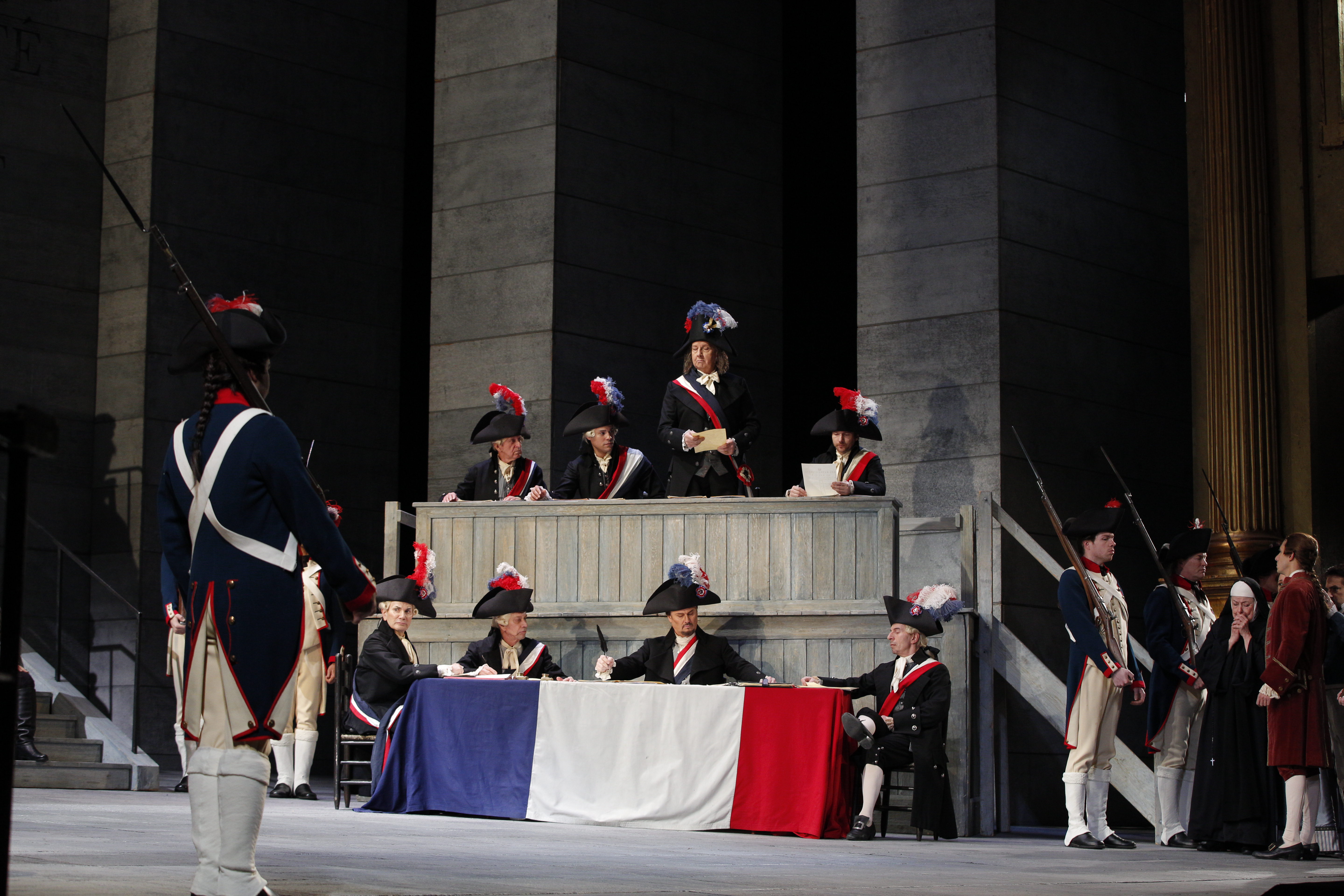 Szenenbild zu Met Opera 2025/26: Umberto Giordano Andrea Chénier