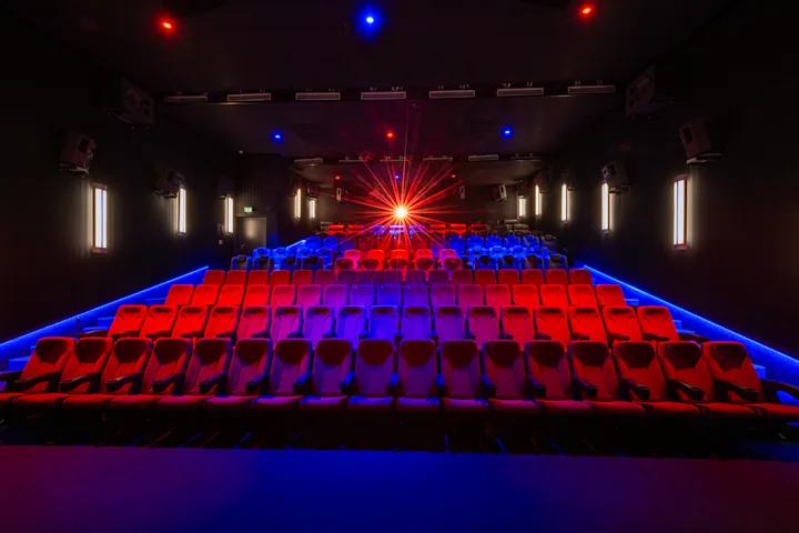 Aichach_Saal_05_front