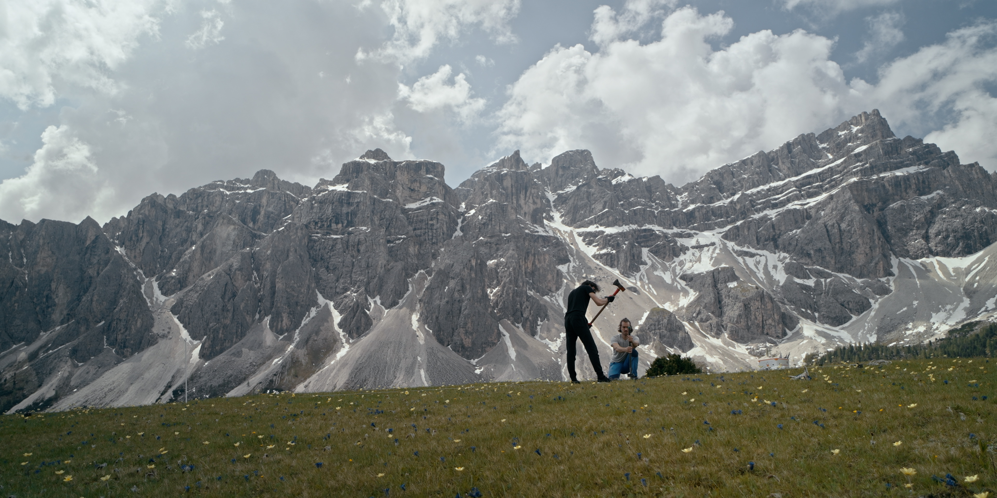 Szenenbild zu Elevated Art - Wer Kunst auf Berge stellt