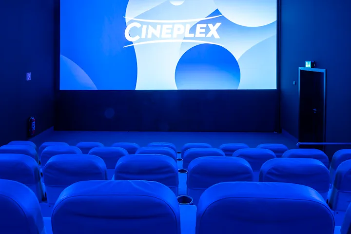 Penzing_Saal_9_back2