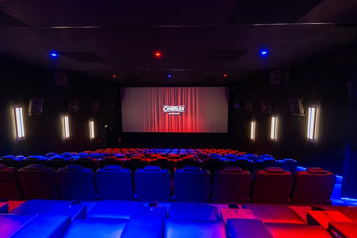 Aichach_Saal_05_back