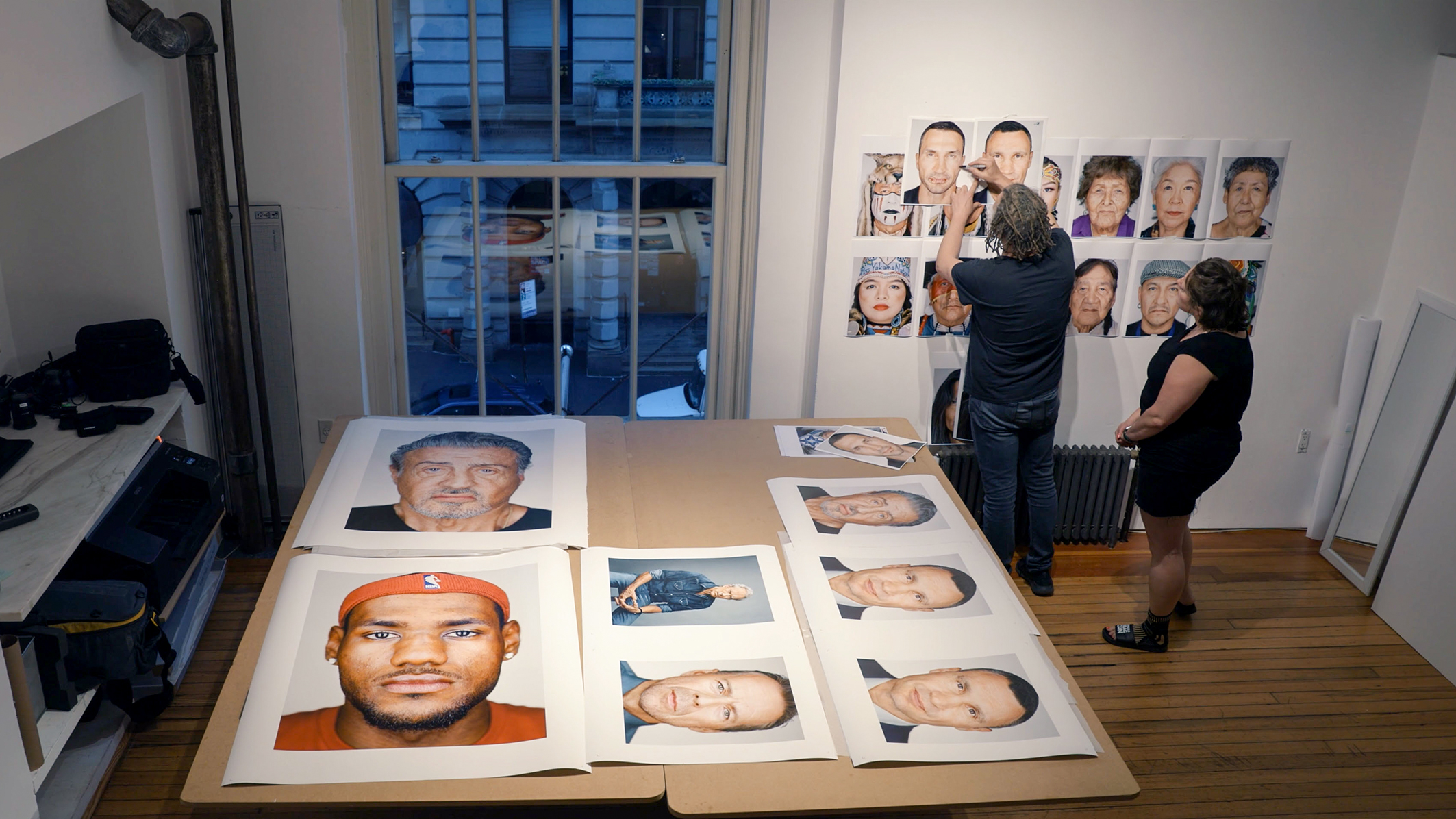 Szenenbild zu We All Bleed Red