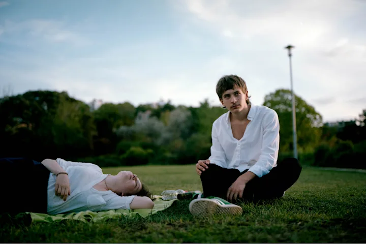 Szenenbild zu Eine Erklärung für alles