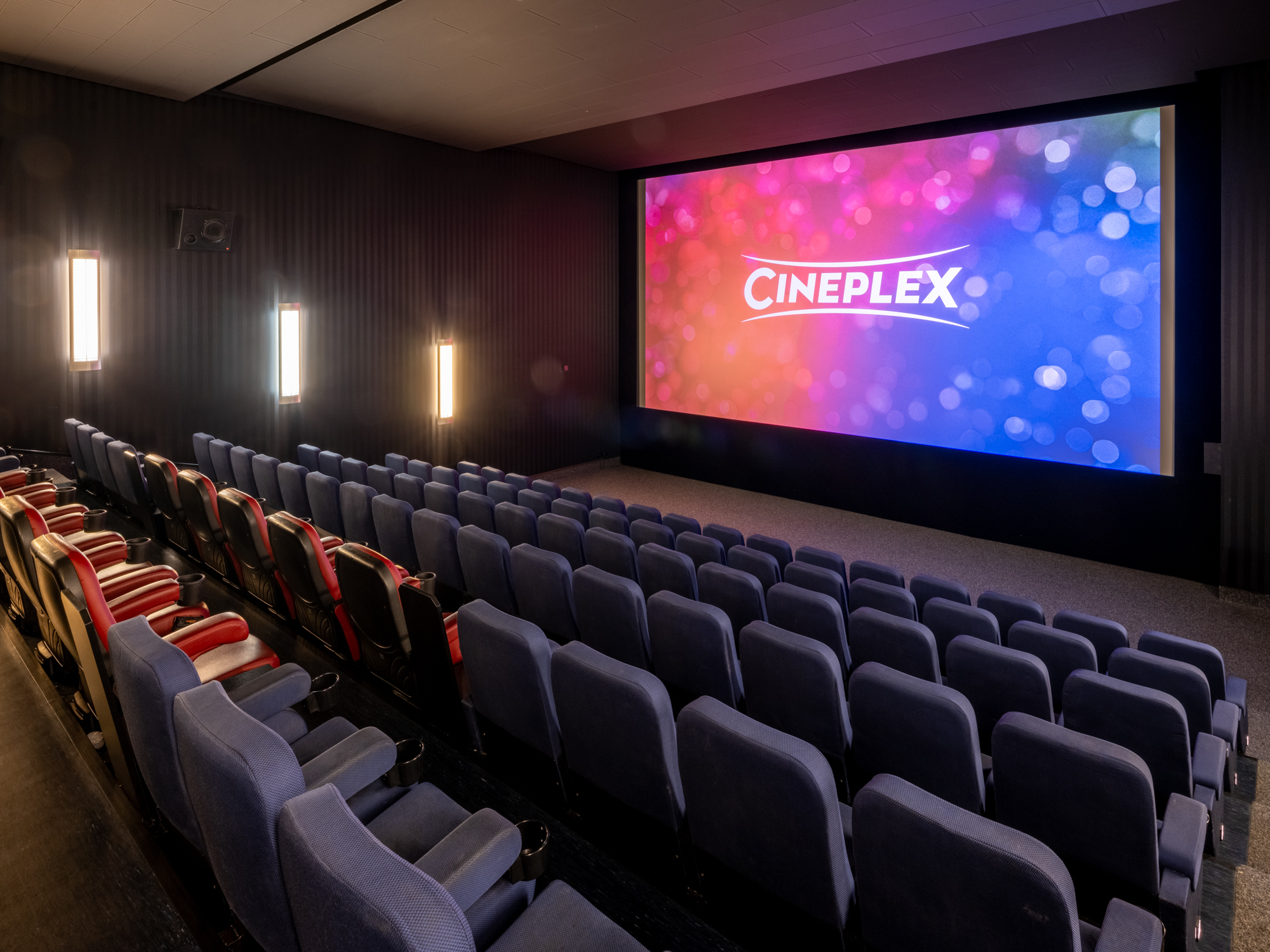 Koenigsbrunn_Saal_6_back_side3