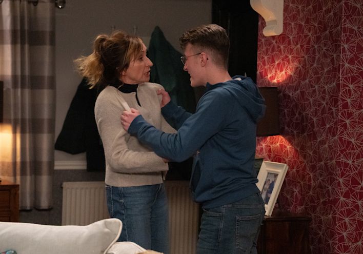 LAUREL - ARTHUR - EMMERDALE - ITV
