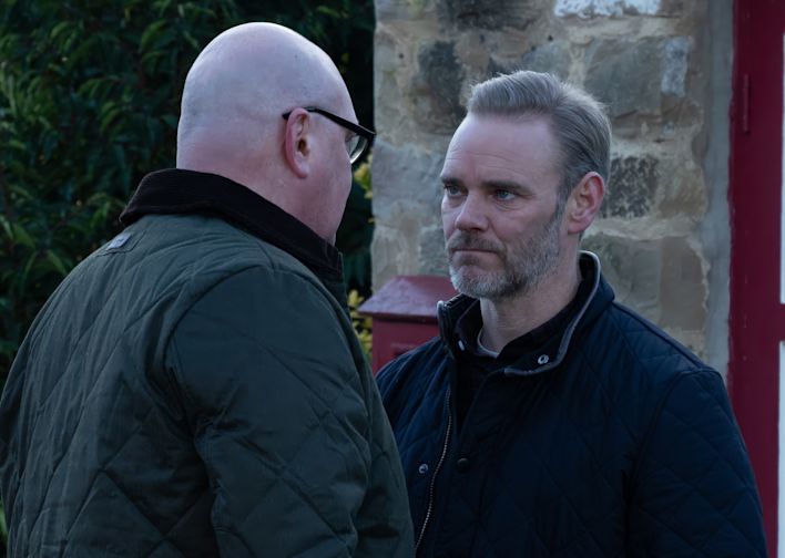 PADDY - RAY - EMMERDALE - ITVE