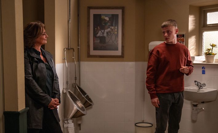 SAMSON - MOIRA - EMMERDALE - ITV