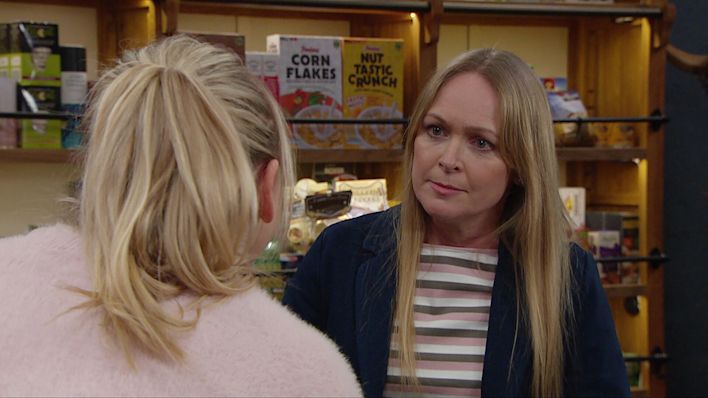 TRACY - VANESSA - EMMERDALE - ITV