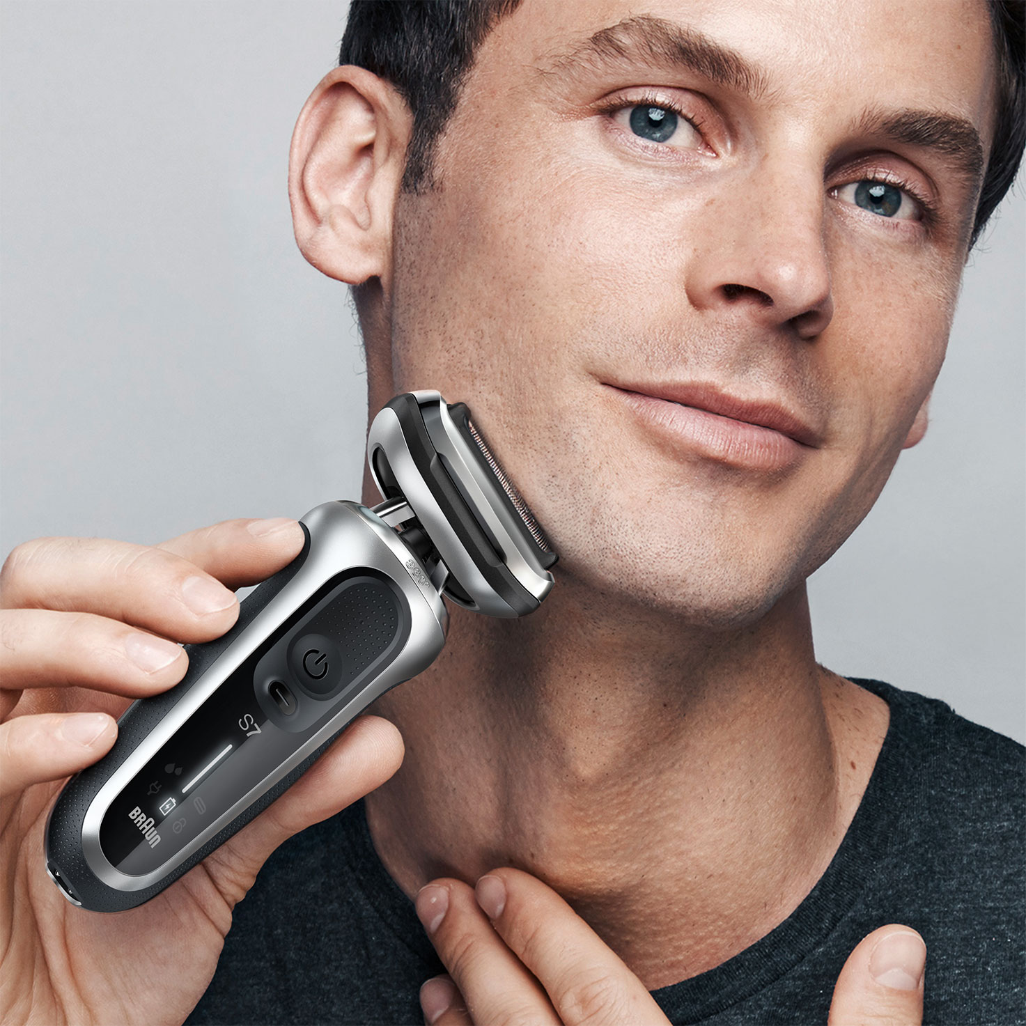 Series 7 Electric Shaver for Men with SmartCare – 7185cc | Braun US